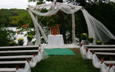 Enjoy a Wisconsin Northwoods Wedding Venue on Lake Namakagon