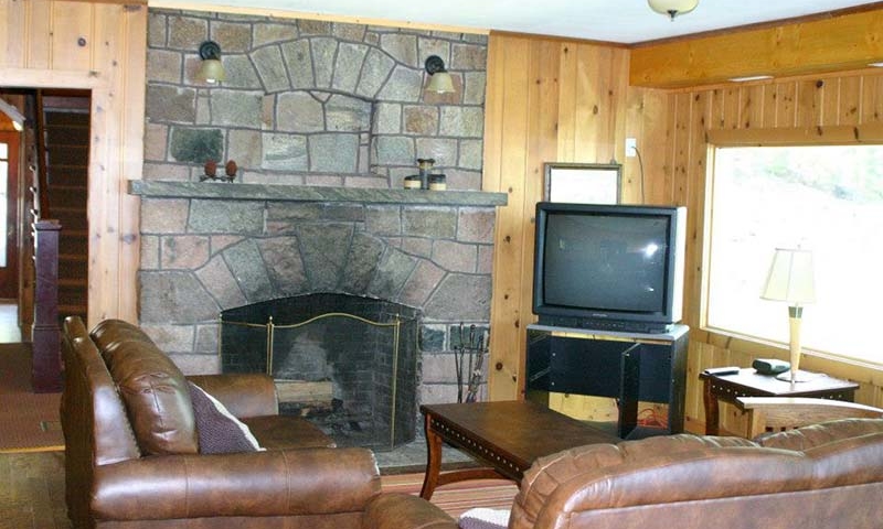 Namakogen Shores living room with fireplace